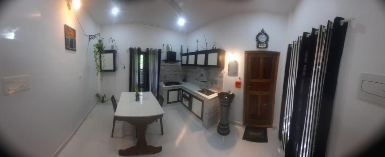Cliff Heaven Apartman Varkala Kültér fotó